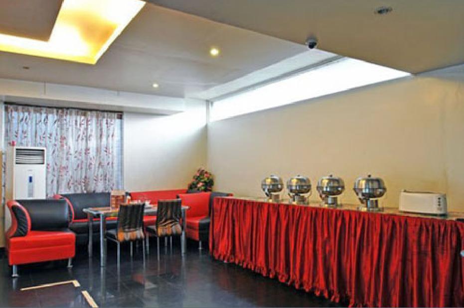 Hotel T.A.P. Gold Crest バンガロール エクステリア 写真